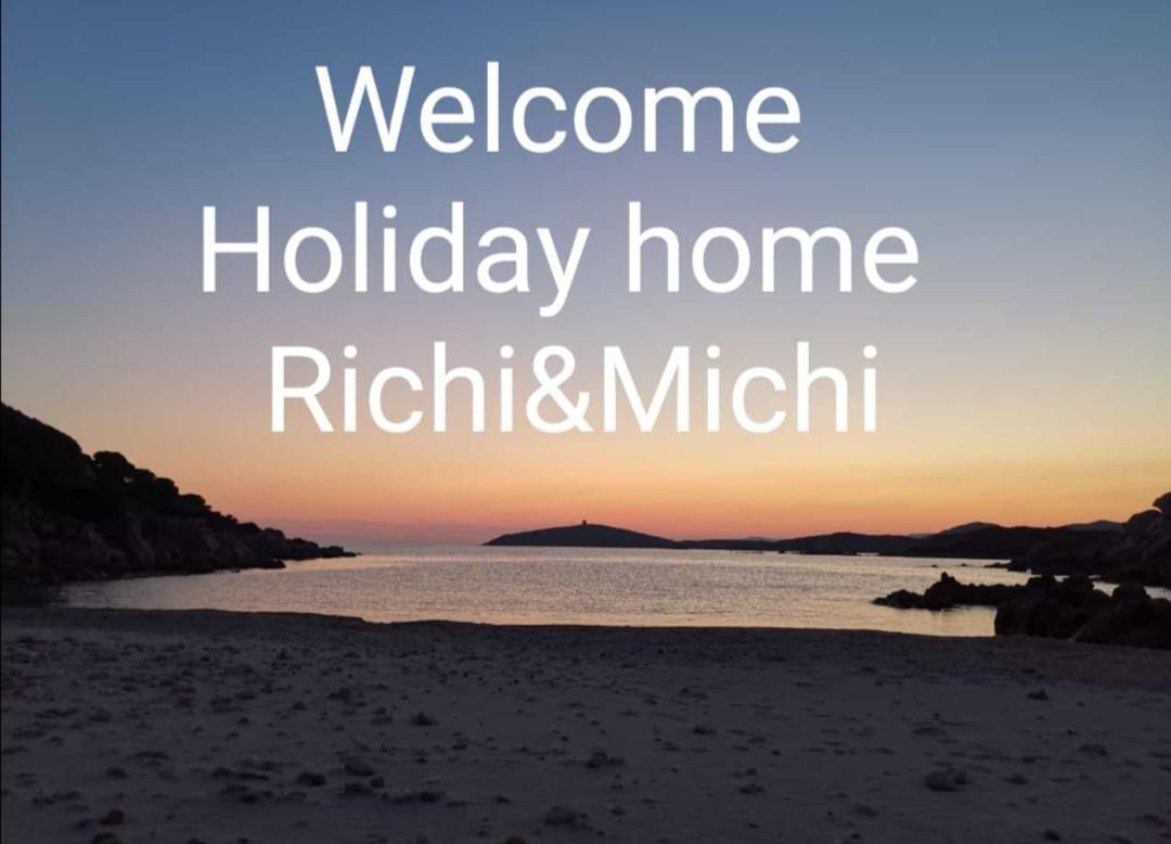 Villa Casa Vacanze Richi&Michi Chia Extérieur photo